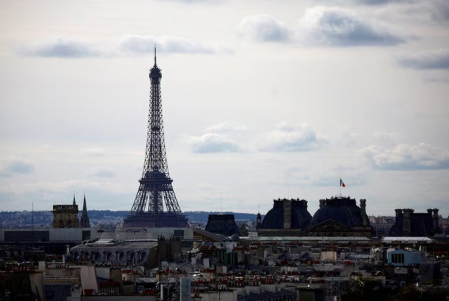 Quang cảnh khu vực Tháp Eiffel ở Paris, Pháp. (Ảnh: Reuters)