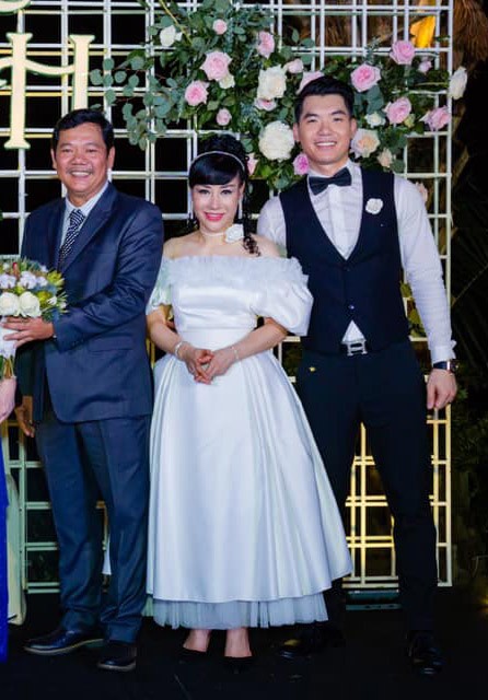 Đám cưới kín đáo của Trương Nam Thành và vợ đại gia vào năm 2018.
