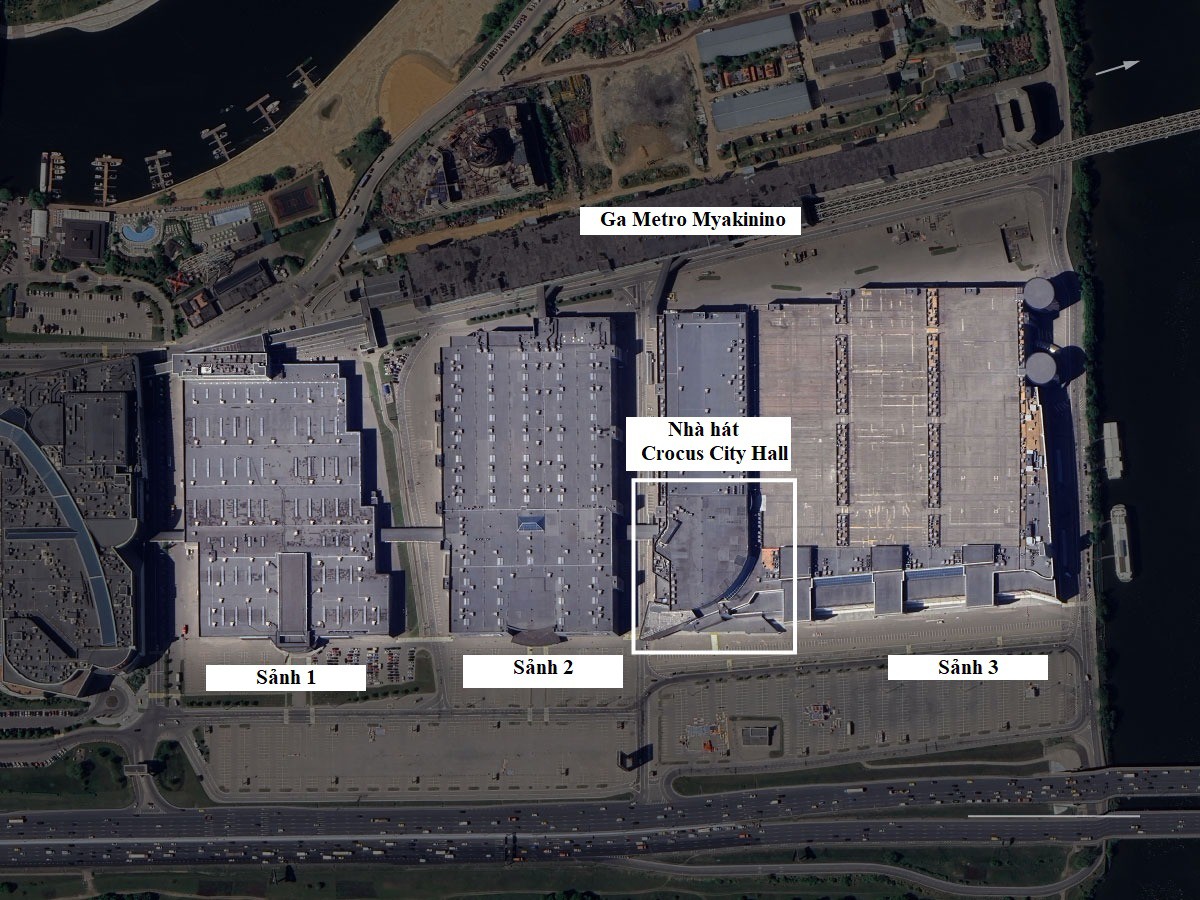 Ảnh vệ tinh khu vực nhà hát bị khủng bố nằm trong khu phức hợp gồm nhiều tòa nhà (Nguồn: CNN - NYT)
