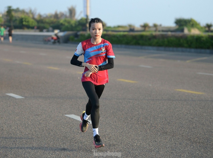 Điểm tên các ngôi sao tranh tài ở Tiền Phong Marathon 2024 - 2