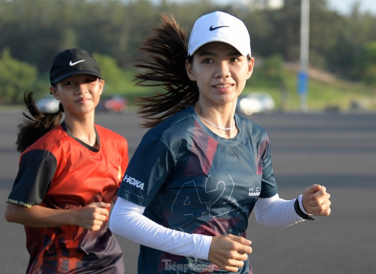 Điểm tên các ngôi sao tranh tài ở Tiền Phong Marathon 2024 - 5