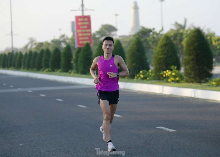 Điểm tên các ngôi sao tranh tài ở Tiền Phong Marathon 2024 - 9