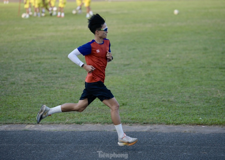 Điểm tên các ngôi sao tranh tài ở Tiền Phong Marathon 2024 - 12