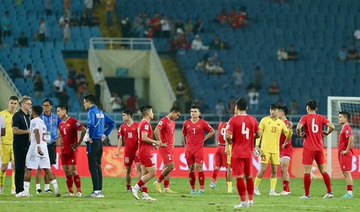 Sự buồn bã của các cầu thủ ĐT Việt Nam sau trận thua Indonesia