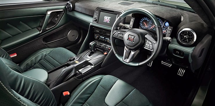Nissan GT-R phiên bản nâng cấp lộ diện làm giới chơi xe điên đảo