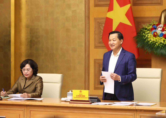 Phó Thủ tướng Lê Minh Khái chủ trì phiên họp chiều 28-3. Ảnh: VGP
