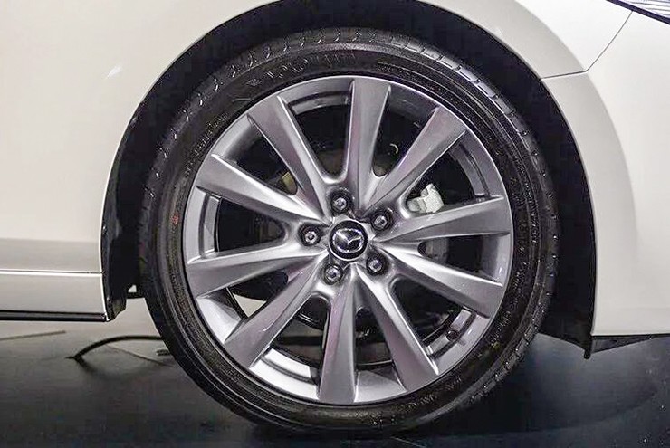 Đánh giá Mazda 3: Thiết kế đậm chất Nhật, giá từ 579 triệu đồng - 6