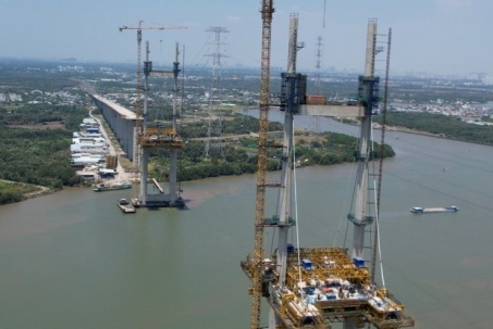 Cầu dây văng cao nhất Việt Nam được xây dựng thế nào