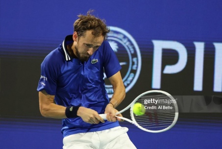 Video tennis Medvedev - Jarry: Tie-break định đoạt, hẹn đấu Sinner (Miami Open)