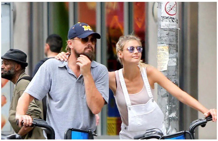 Người mẫu Kelly Rohrbach cũng có khoảng thời gian hẹn hò mặn nồng bên Leonardo.
