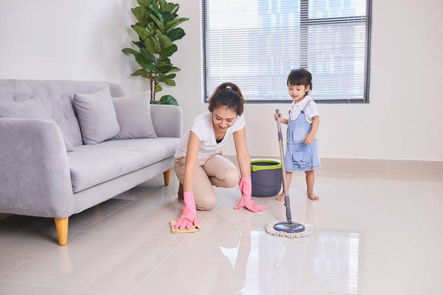 Một nghiên cứu kéo dài 75 năm của Harvard cũng kết luận rằng trẻ em làm việc nhà sẽ thành công hơn khi trưởng thành. Họ thành công vì có được nguyên tắc làm việc bằng cách làm việc nhà. Ảnh minh họa
