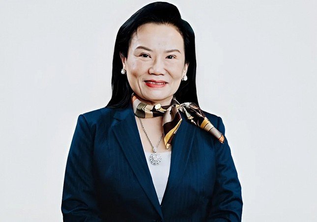 Bà Trần Thị Lâm.
