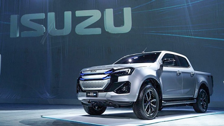 Xe bán tải Isuzu D-Max điện lộ diện tại Thái Lan - 1