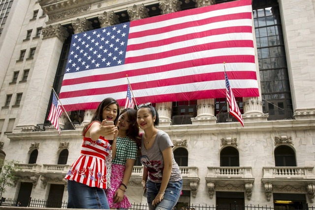 Mỹ và Trung Quốc đã cam kết khuyến khích trao đổi giáo dục trong những tháng gần đây. Ảnh: Reuters