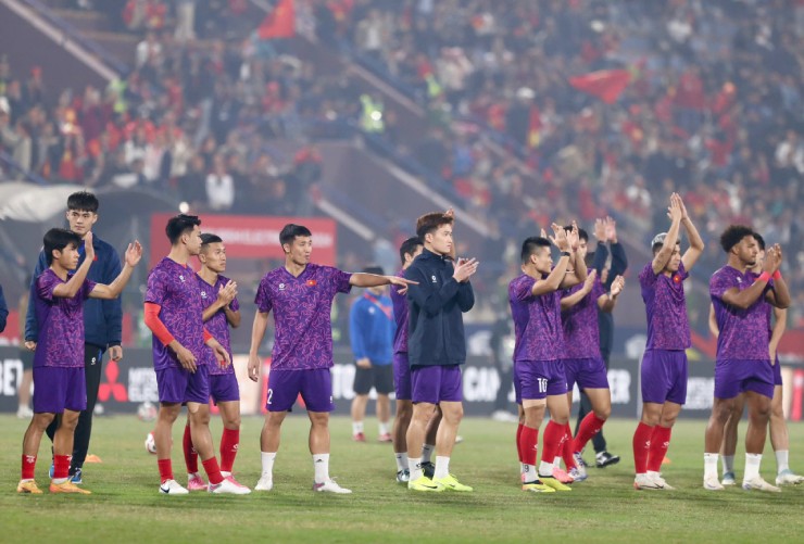 Trực tiếp bóng đá Việt Nam - Thái Lan: Suýt có bàn thắng thứ 3 (AFF Cup 2024) (Hết giờ) - 2