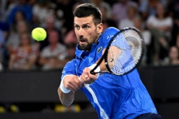 Hấp dẫn tennis 3/1: Dimitrov nhẹ nhàng vào bán kết Brisbane