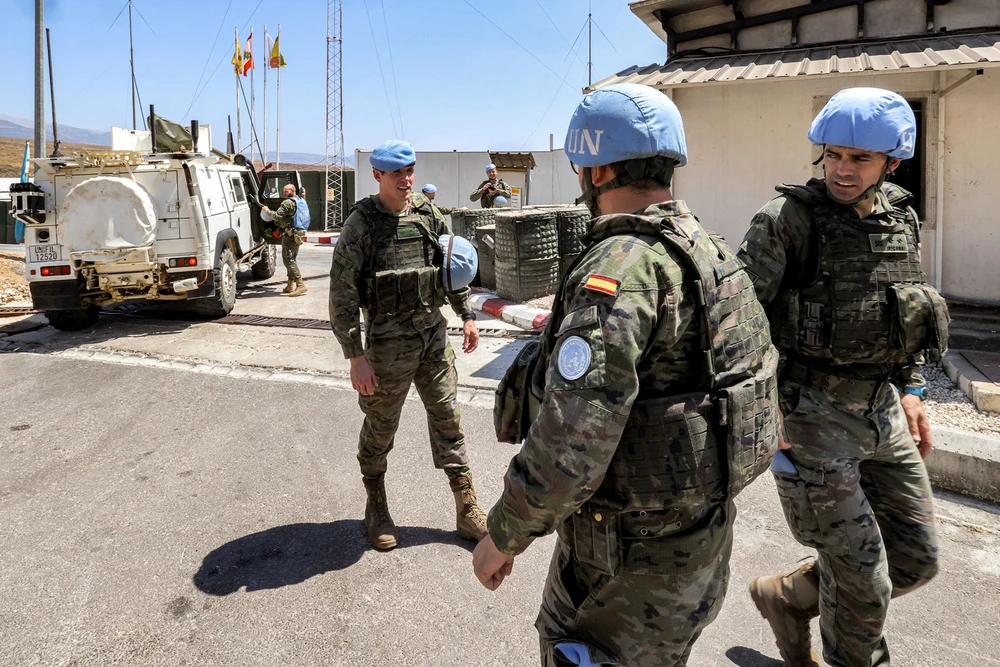 Lực lượng gìn giữ hòa bình UNIFIL tại doanh trại gần thị trấn Khiam (miền nam Lebanon). Ảnh: Getty Images