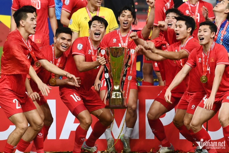  Đây là lần thứ 3 Việt Nam lên ngôi vô địch ASEAN Cup (AFF Cup). Ảnh: Hoàng Hà 