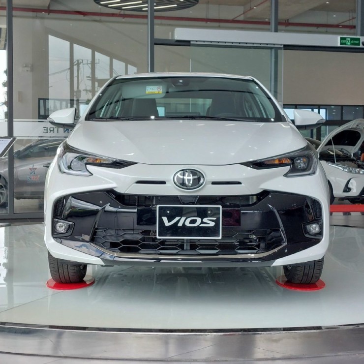 Thích sedan hạng B  nên mua Toyota Vios hay Hyundai Accent? - 3