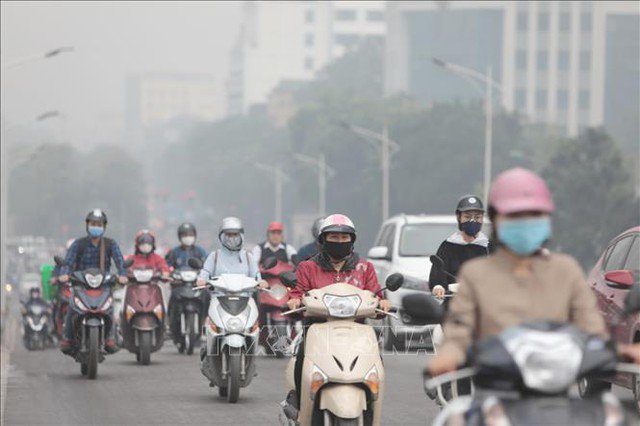 Bộ Y tế khuyến cáo người dân nên đeo khẩu trang khi ra ngoài