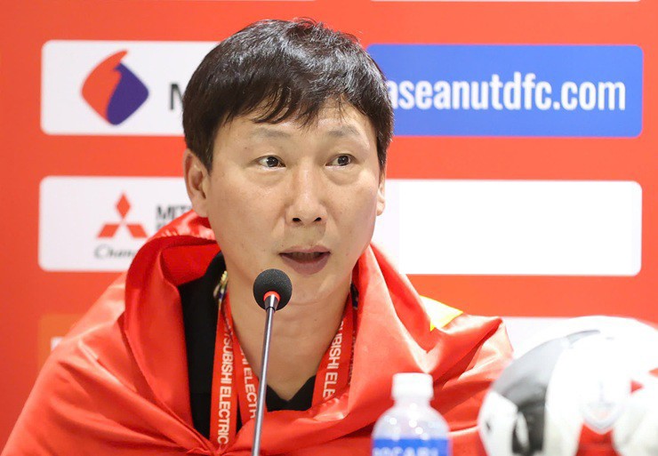 HLV Kim Sang Sik chưa hết tức giận với cách ĐT Thái Lan đã thi đấu ở lượt về chung kết AFF Cup 2024