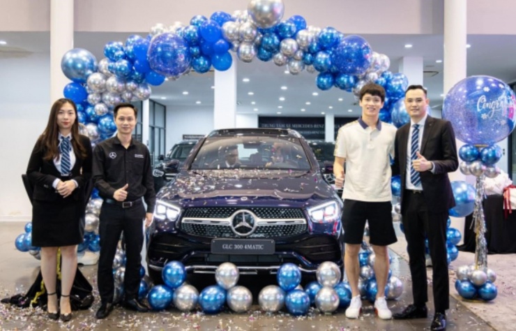 Chiếc Mercedes-Benz GLC 300 4Matic của Hoàng Đức. Ảnh: FBNV.