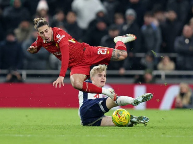 Tranh cãi Tottenham thắng Liverpool: Cầu thủ ghi bàn đáng lẽ bị thẻ đỏ, VAR không can thiệp