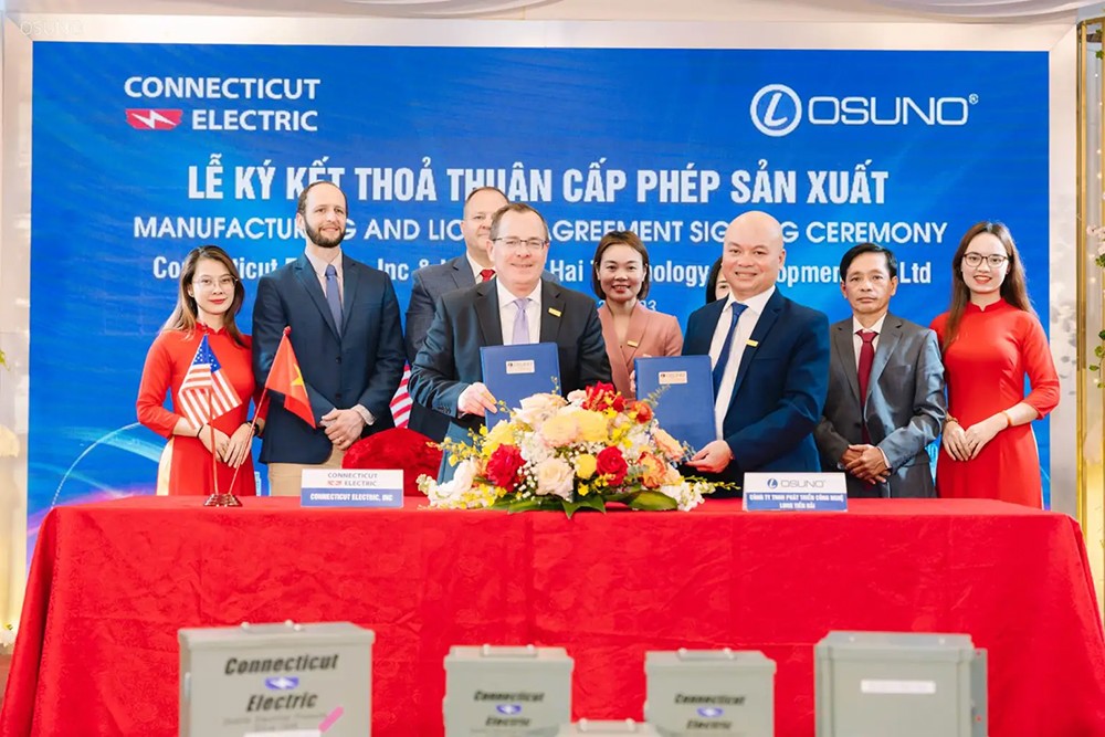 Công ty TNHH PTCN Long Tiến Hải và Tập đoàn Connecticut Electric (CE) Mỹ ký kết thỏa thuận cấp phép sản xuất