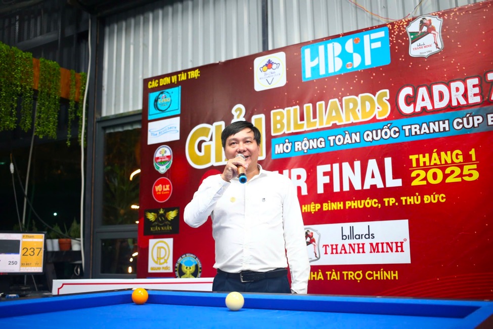 Anh Nguyễn Xuân Tịnh (Tịnh Nguyễn) - Chủ tịch Hệ thống Billiards Bà Chiểu, một mạnh thường quân nổi tiếng của làng libre cadre phong trào cũng như là nhà tài trợ của hệ thống HBSF Tour danh giá của Liên đoàn Billiards &amp; Snooker TP.HCM