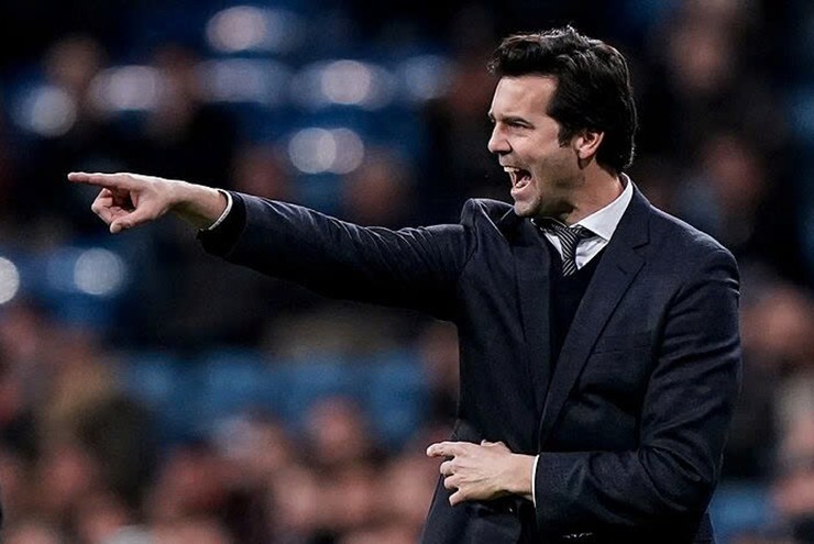 Santiago Solari cũng lọt vào tầm ngắm của ban lãnh đạo Real