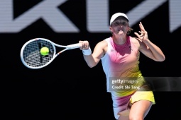 Nóng nhất thể thao tối 16/1: Swiatek dè chừng khi gặp Raducanu ở Australian Open