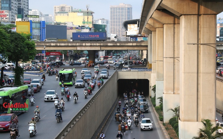 Nút giao Khuất Duy Tiến - Nguyễn Trãi - Nguyễn Xiển là nút giao thông "nhiều tầng" nhất Thủ đô.