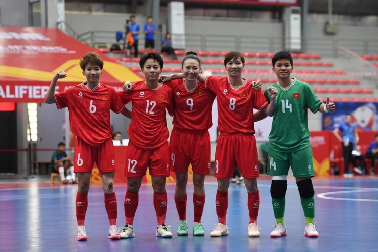 Tin mới nhất bóng đá tối 19/1: ĐT futsal nữ Việt Nam đoạt vé dự giải châu Á