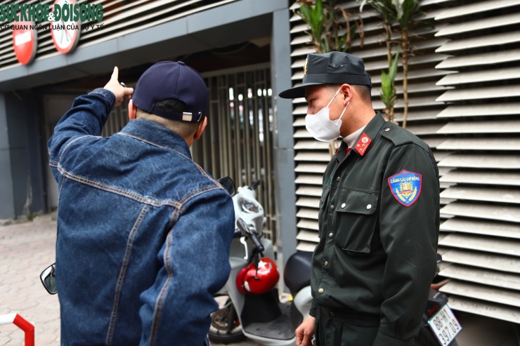 Lý do cho việc không đội mũ thường là quãng đường di chuyển ngắn, vội việc, quên,...