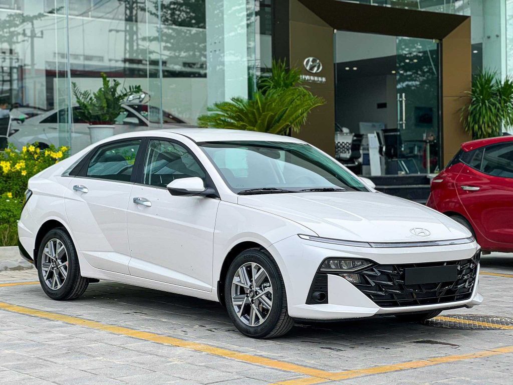 Hyundai Accent&nbsp;nổi bật với ngoại hình trẻ trung và thu hút.