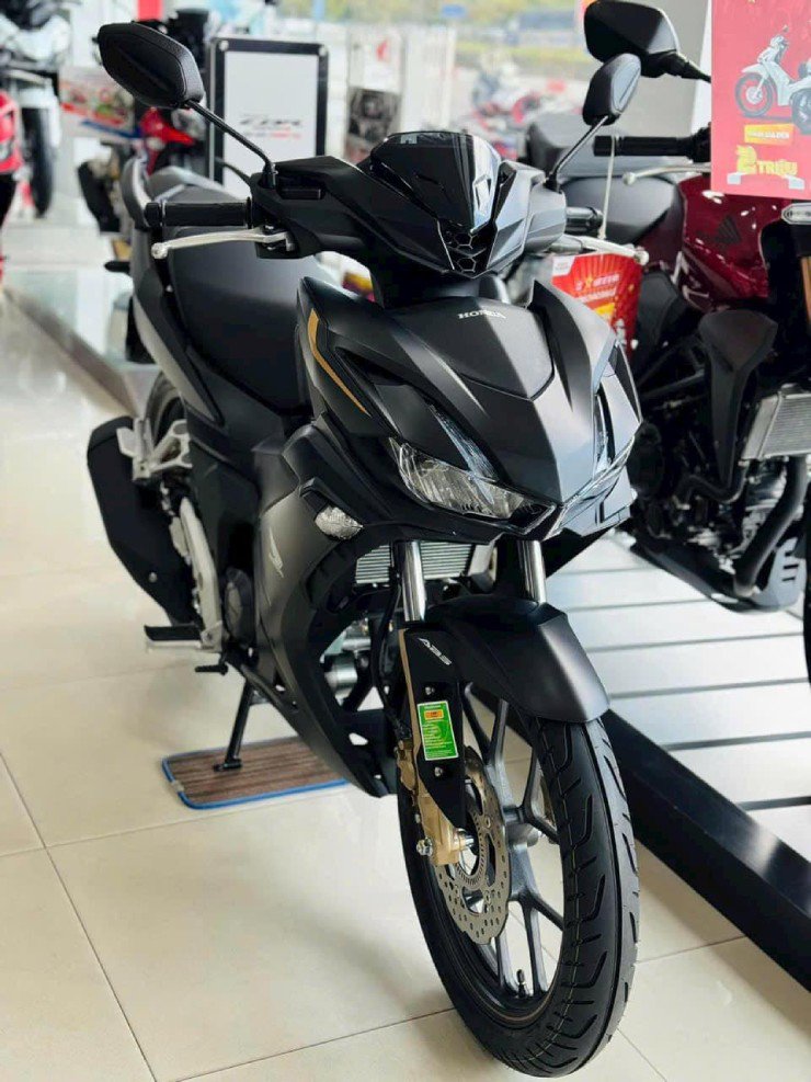 Phái mạnh nên chọn Honda Winner X hay Yamaha Exciter 155 VVA đi chơi xuân? - 5