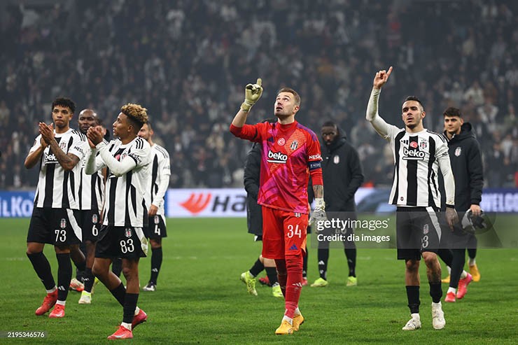 Besiktas giành chiến thắng đậm ở Europa League