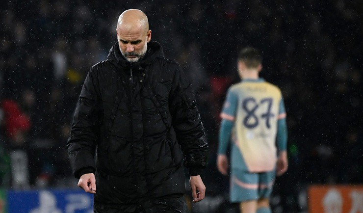 Pep&nbsp;Guardiola đang trải qua những ngày tháng khó khăn nhất trong cuộc đời