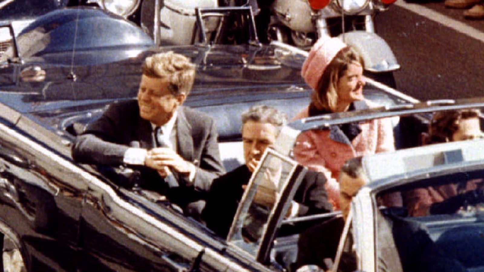 Tổng thống Mỹ John F Kennedy trước khi bị ám sát năm 1963. Ảnh: Reuters