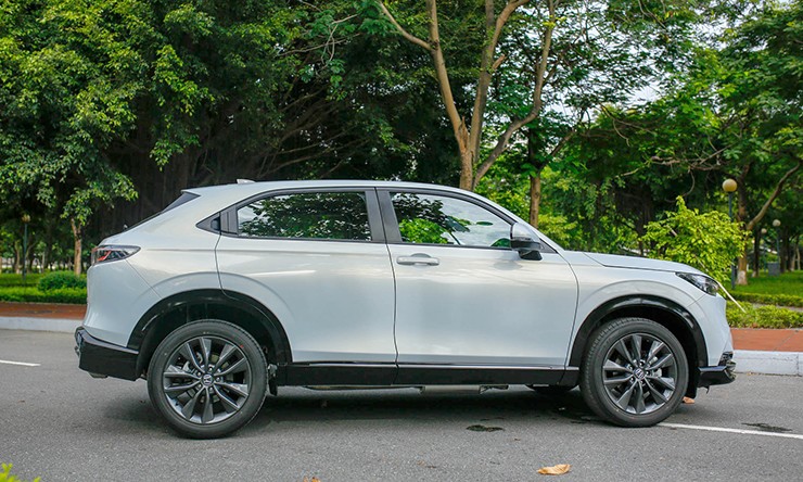 Giá xe Honda HR-V tháng 1/2025, giảm 50% phí trước bạ và tặng bảo hiểm thân vỏ - 5