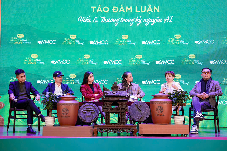 Phiên Trà đàm MarCom trong VMCC Táo MarCom 2024