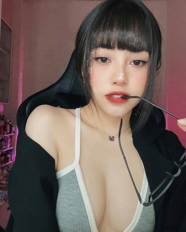 "Hot girl làng streamer" Lai Lai diện đồ bé xíu, quyến rũ "hết nấc" - 1