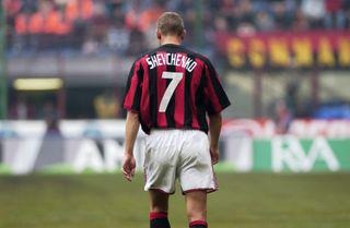 Andriy Shevchenko chơi cho AC Milan năm 2003. (Nguồn hình ảnh: Alamy)