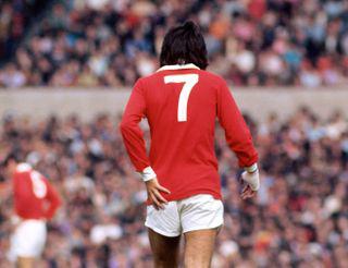 George Best chơi cho Manchester United năm 1971. (Nguồn hình ảnh: Alamy)