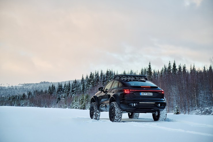 "Mãnh thú" Audi Q6 e-tron offroad concept lộ diện - 4