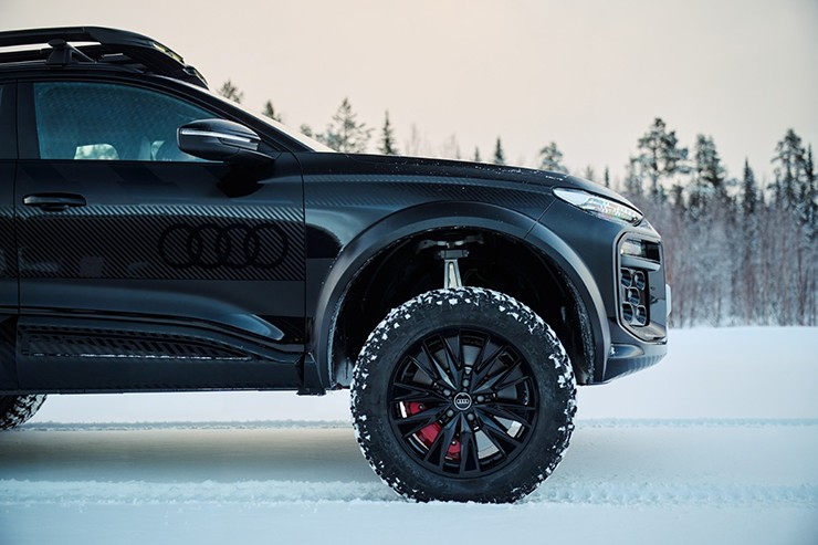 "Mãnh thú" Audi Q6 e-tron offroad concept lộ diện - 5