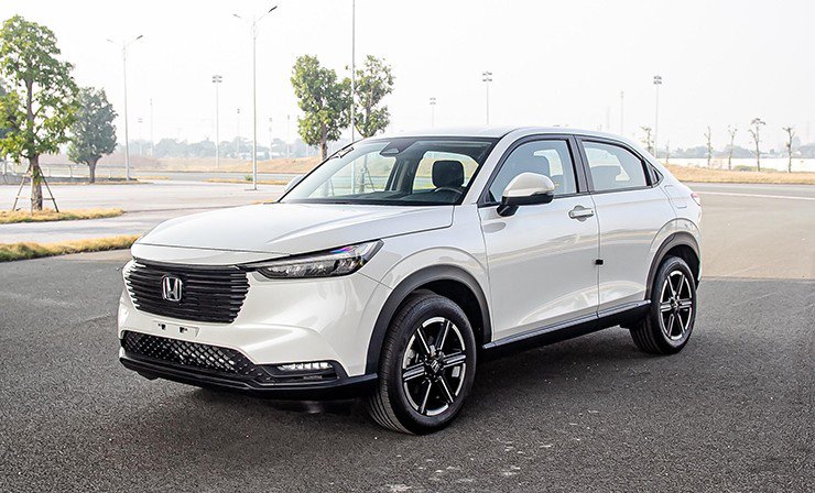 Yaris Cross đấu HR-V: SUV Nhật, truyền thống hay phá cách? - 6