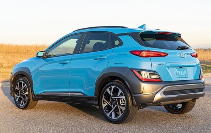 So sánh Toyota Corolla Cross 2025 và Hyundai Kona 2025 - 3