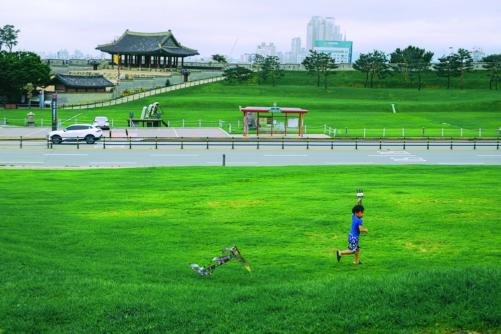 Suwon - thành phố của lòng hiếu thảo - 2