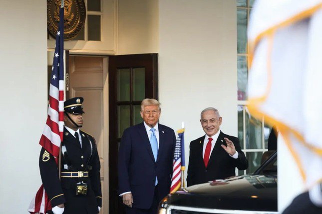 Tổng thống Mỹ Donald Trump và Thủ tướng Israel Benjamin Netanyahu tại Nhà Trắng, ngày 4/2. (Ảnh: NYT)